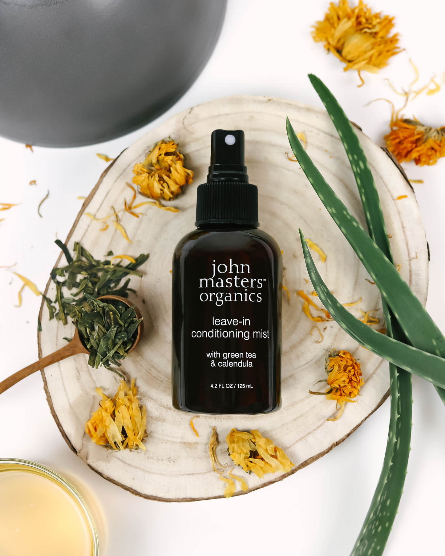 Leave-in Conditioning Mist with Green Tea & Calendula